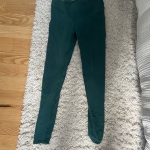Alo green leggings, new condition